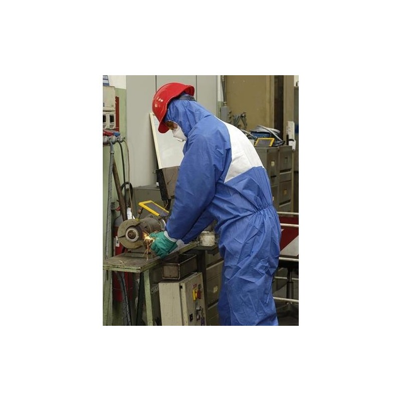 ropa laboral chiva